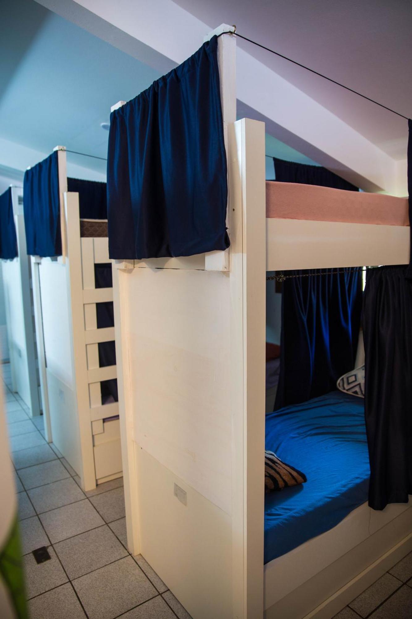 Nomades Vibe Da Ilha - Adventure Hostels & Coworking Florianopolis Exterior photo